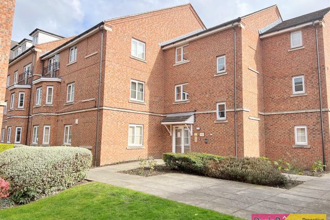 Flat for sale in Castle Grove, Pontefract