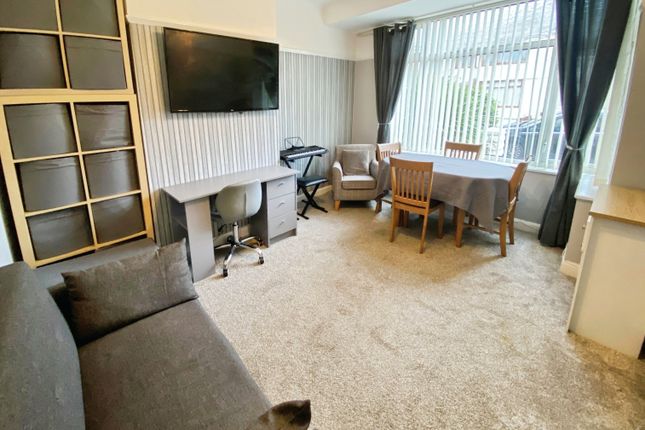 28, Queenscourt Road, Liverpool photo 3