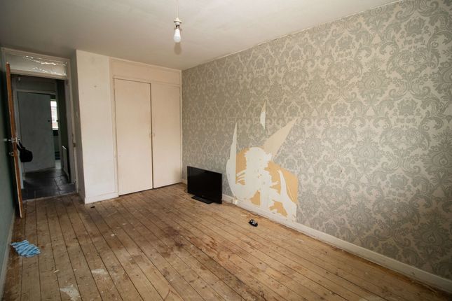 58, Abbotts Park Road, London photo 4