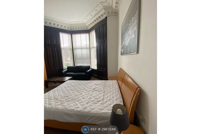Paisley Road West, Studio, Glasgow photo 3