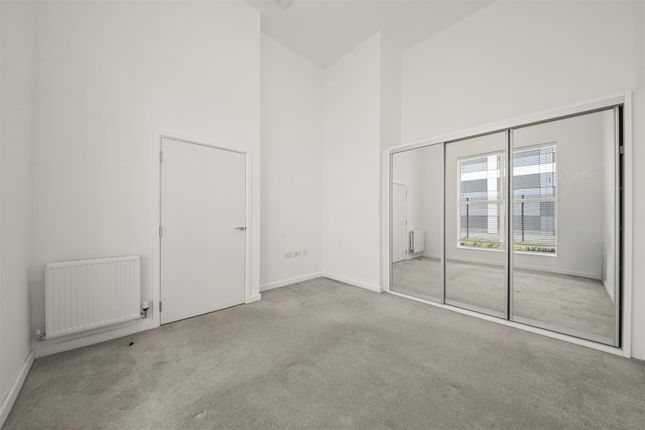 Flat 2, Truscon House, Hayes photo 4