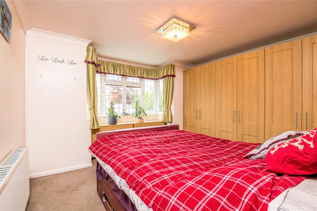 Bungalow for sale in Hampton Gardens, Southend-On-Sea, Essex