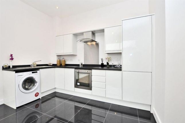 18, Bradley Court, Camberley photo 3