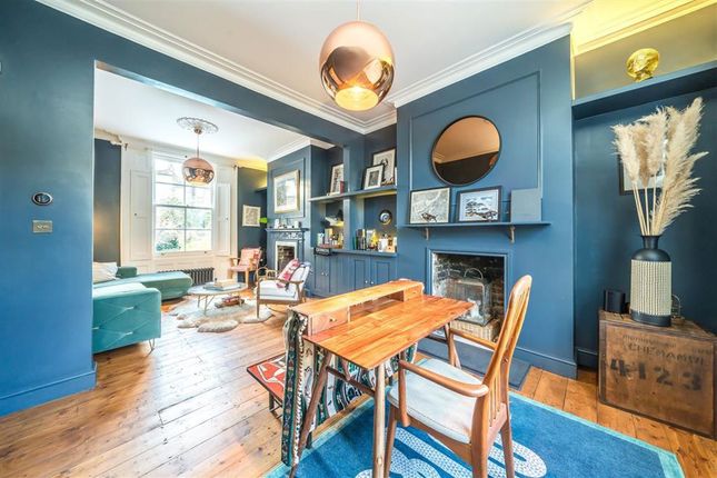 48, Stockwell Park Crescent, London photo 2