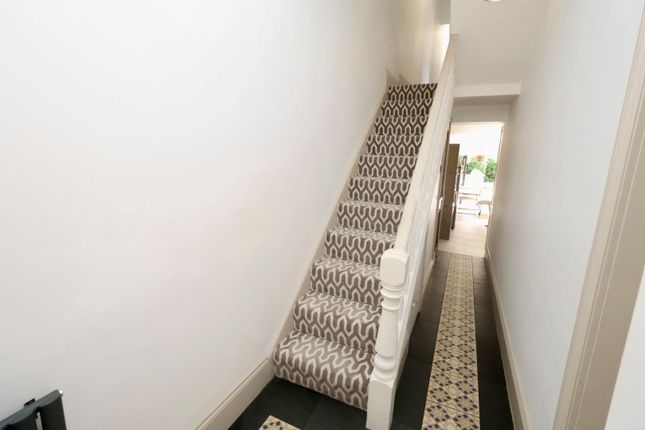 20, Park Road, Manchester photo 3