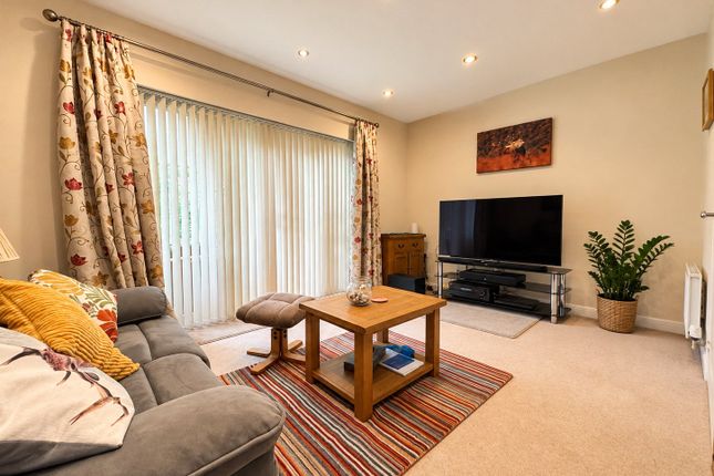 21 Park Grove, Holsworthy Devon, Devon photo 4