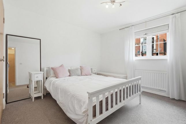 19, Lambourne Chase, CHELMSFORD photo 4