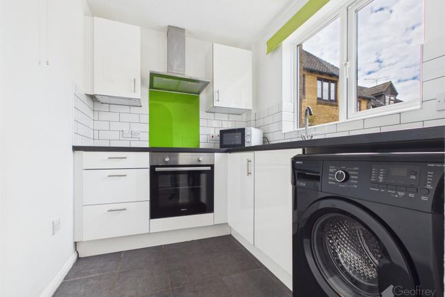 1-bed terraced on 26, Chennells Close, Hitchin, £250,000