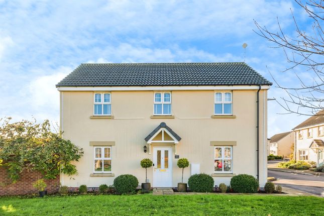 Thumbnail Detached house for sale in Oatlands, Swindon