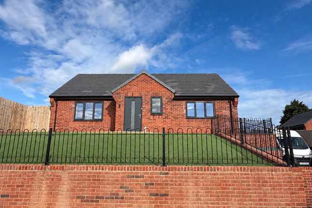 3-bed bungalow on 1, MANSFIELD, £1,300/mo