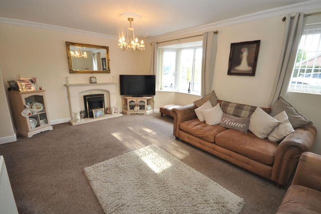 Hoddesdon Crescent, Dunscroft photo 3