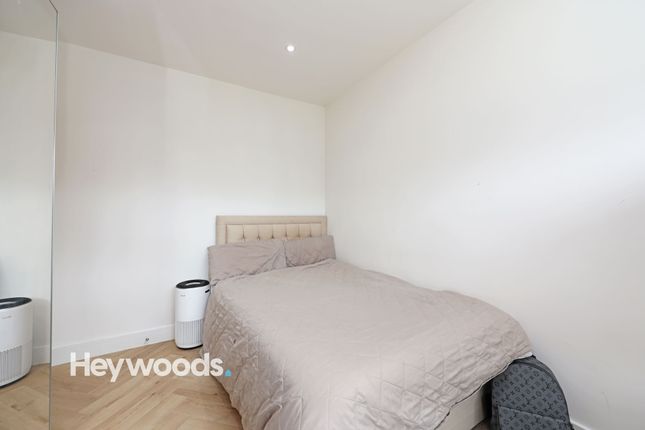 41 Fairhaven Grove, Stoke-On-Trent photo 5