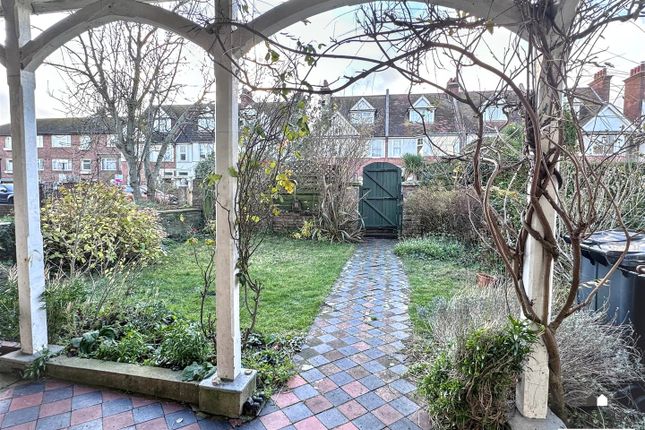 Willingdon Road, Eastbourne photo 2