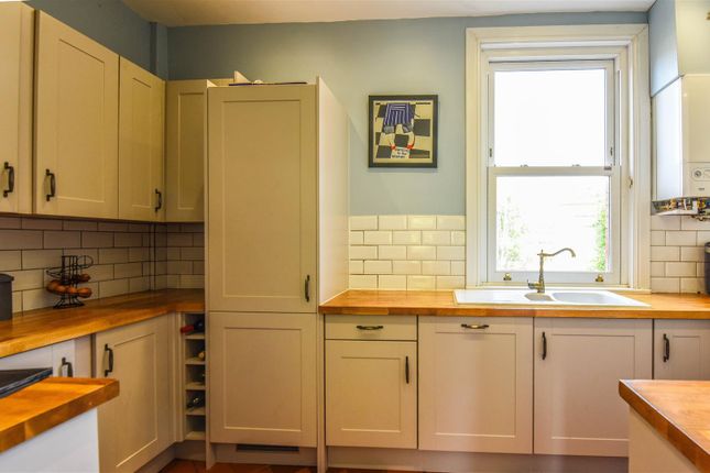 61, High Street, Cam photo 4