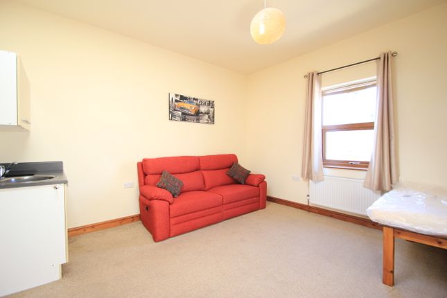 Thumbnail Flat to rent in Sandon Road, Stafford, Staffordshire