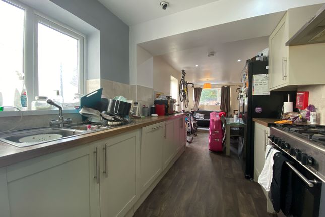 5-bed terraced on 43, Planet Street, Cardiff, £2,500/mo