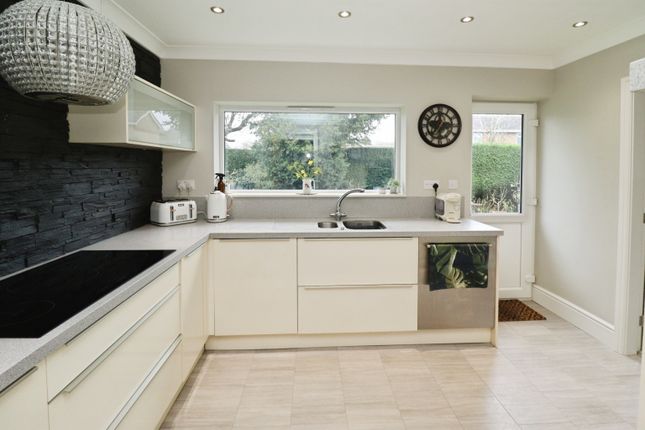 6, Cedar Close, Lincoln photo 4