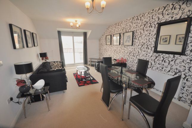 26, Finings Court, Staffordshire photo 3
