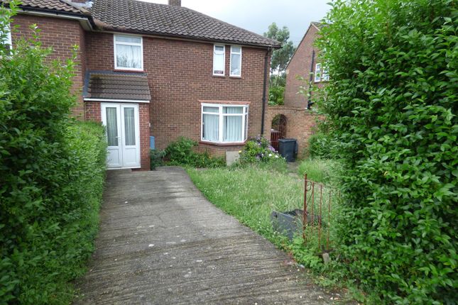 Thumbnail Semi-detached house to rent in Gateshead Road, Borehamwood