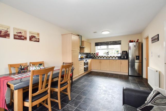 21, Raleigh Drive, Cullompton photo 2