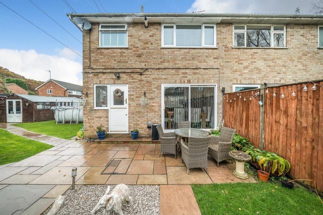 Semi-detached house for sale in Woodley, Convenient For Schools And Southlake