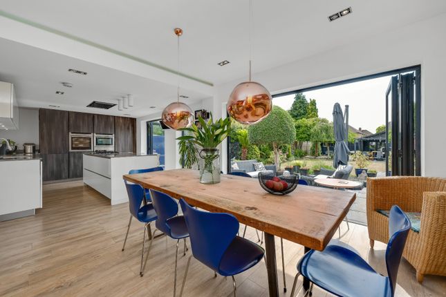 36 Cherry Orchard Road,, West Molesey, Surrey photo 2