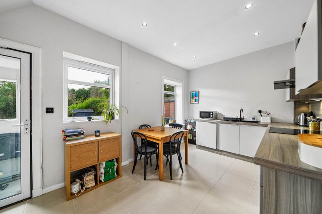 109, Orchard Park Avenue, Giffnock photo 2