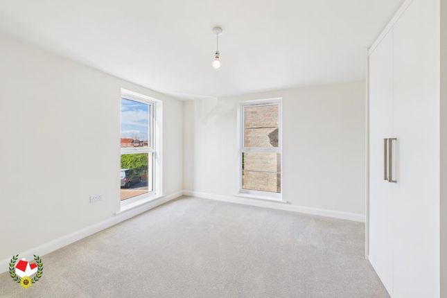 4, Luton Close, Bristol photo 4