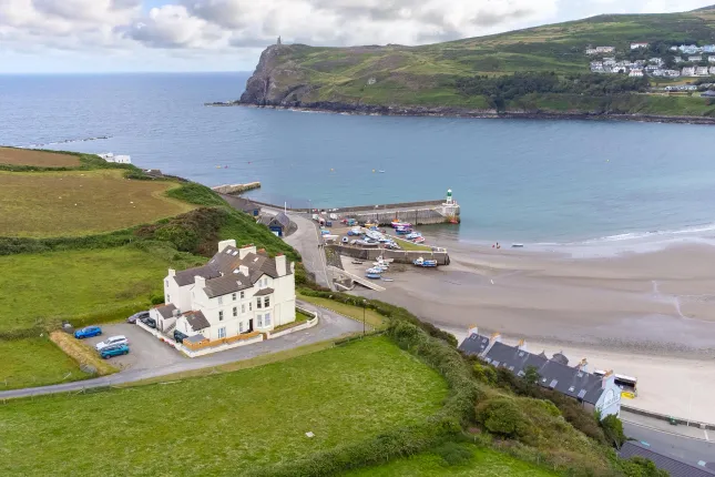 Flat 6, Beachmount Highcliffe, Port Erin photo 3