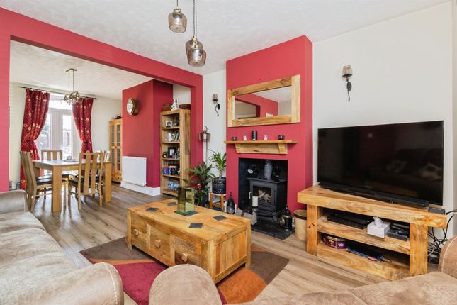 52, Summerland Avenue, Minehead photo 3