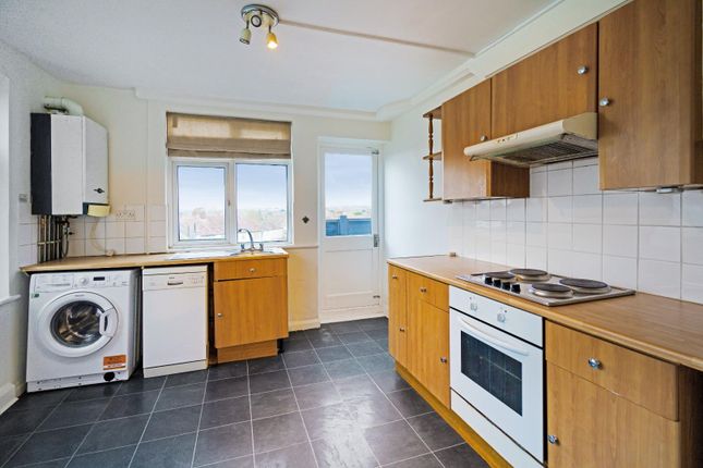 Flat for sale in London Road, North Cheam, Sutton