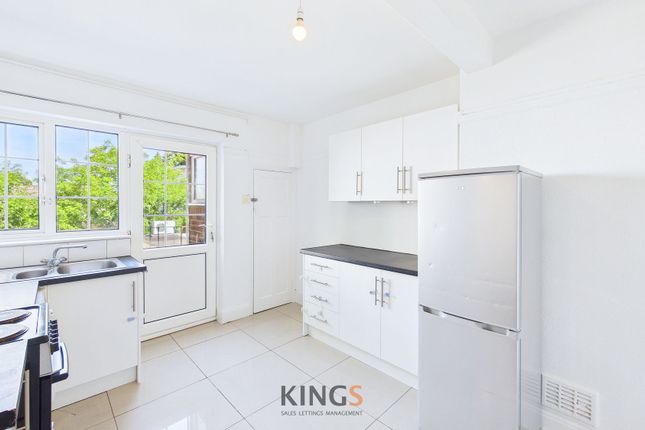 42a The Common, Hatfield photo 3
