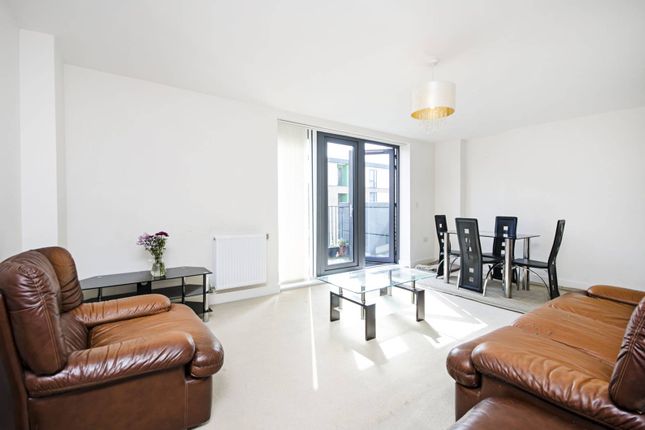 Thumbnail Flat to rent in Needleman Close, Mill Hill, London