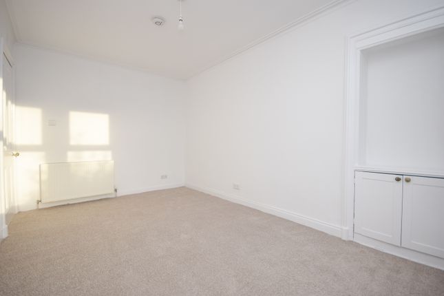 Flat 2, 11, Jeanfield Road, Perth photo 4