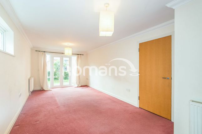 1, Warden Lodge, Bishops Waltham photo 2