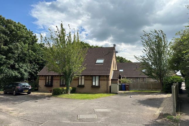 Thumbnail Semi-detached house to rent in The Magnolias, Bicester