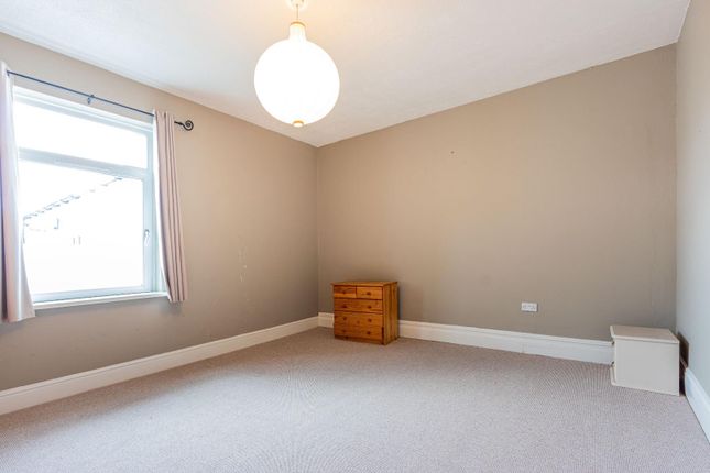Flat for sale in Whitchurch Road, Heath, Cardiff