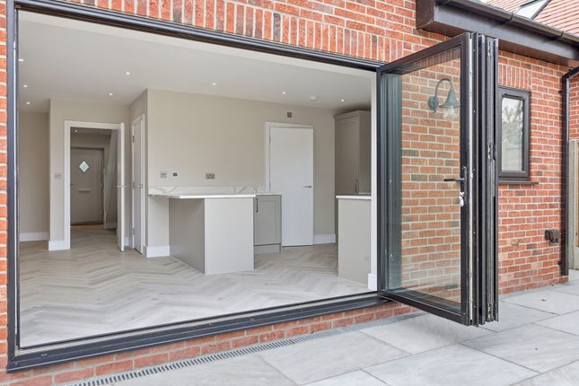 4 Misty View, Banters Lane, Chelmsford photo 4