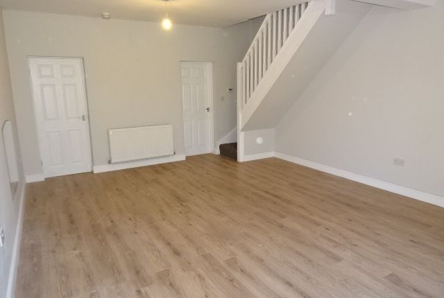 12, Standard Terrace, Porth photo 5