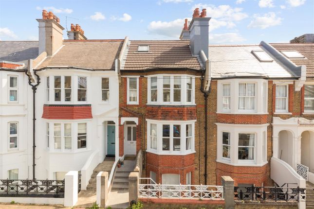 Thumbnail Flat for sale in Compton Road, Brighton