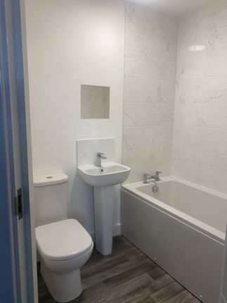 Town house to rent in Newbold Street, Nottingham