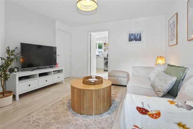 17, Bilberries Close, Taunton photo 4
