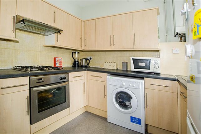 3 bed flat to rent in Ecclesall Road, Sheffield S11