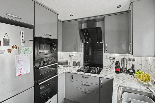 29, Burnsall Drive, Widnes photo 2