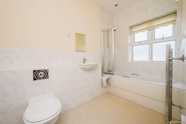 Flat for sale in Thornley Place, Ashbourne