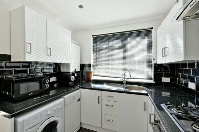 Flat for sale in The Grove, Potters Bar