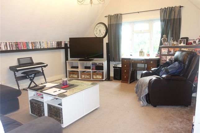 Flat 6, 439-441,, Wellingborough Road, Northamptonshire photo 4