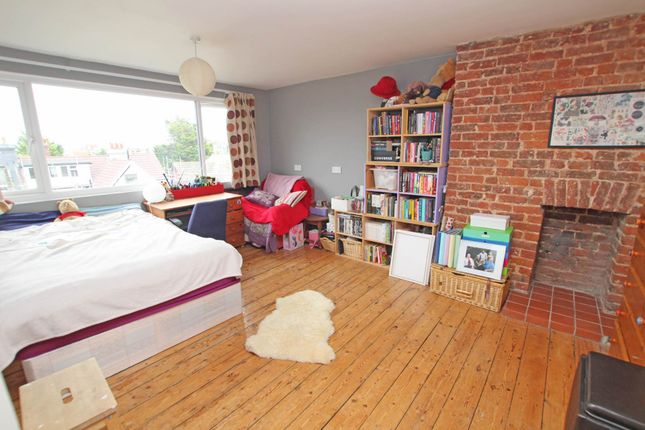 17, Bedford Grove, Eastbourne photo 4