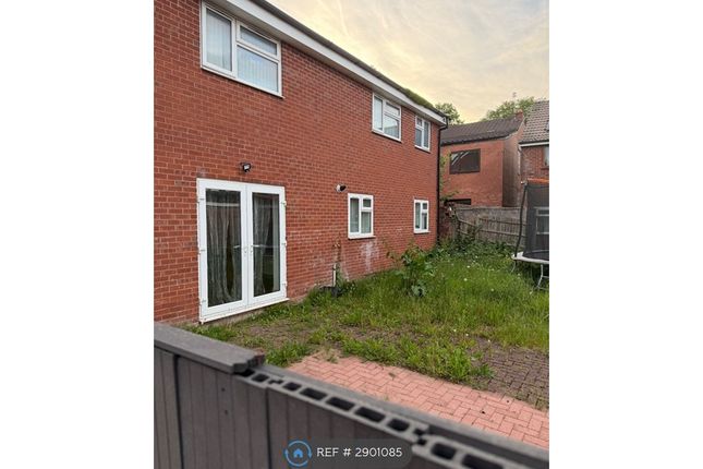 Bonny Brow St, Middleton, Manchester photo 3