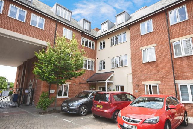 2-bed house on 25, The Meads, Ongar Road, Brentwood, £325,000
